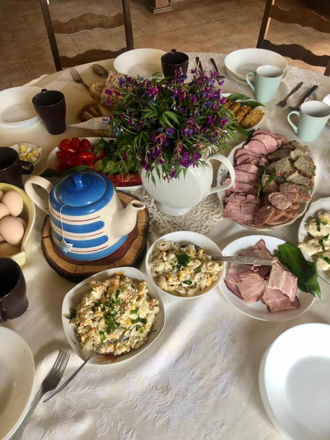 Modryna Ranczo Bed & Breakfast Krasiczyn Bagian luar foto