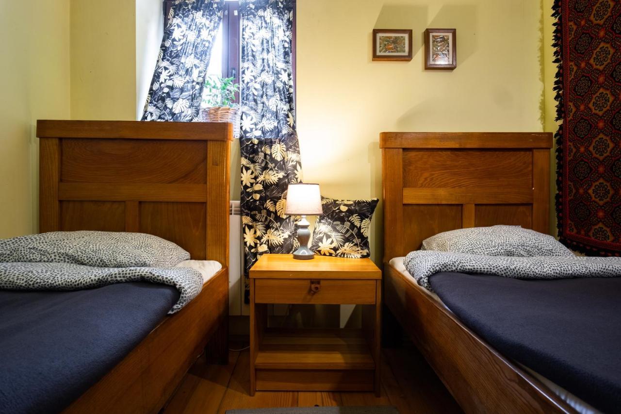 Modryna Ranczo Bed & Breakfast Krasiczyn Bagian luar foto